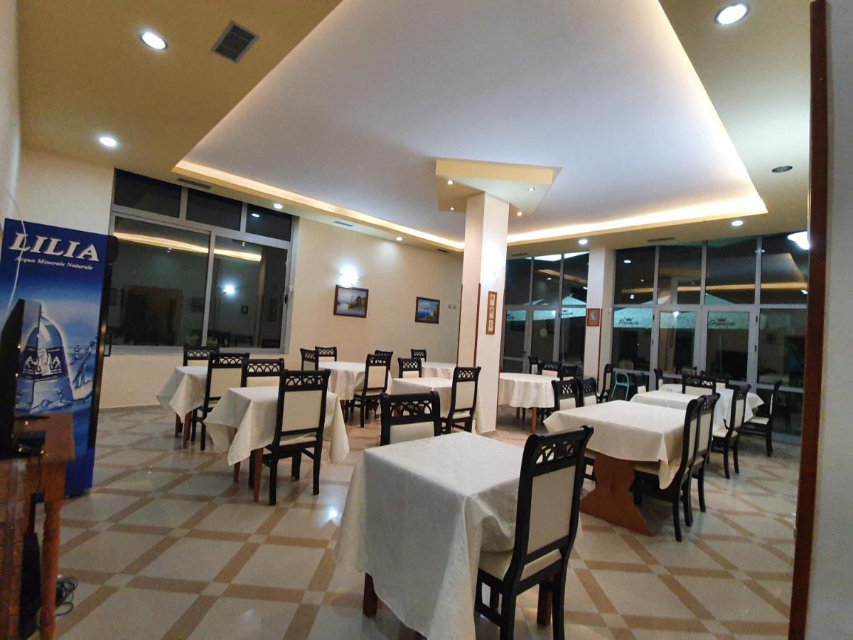 Risus Hotel Голем Екстер'єр фото