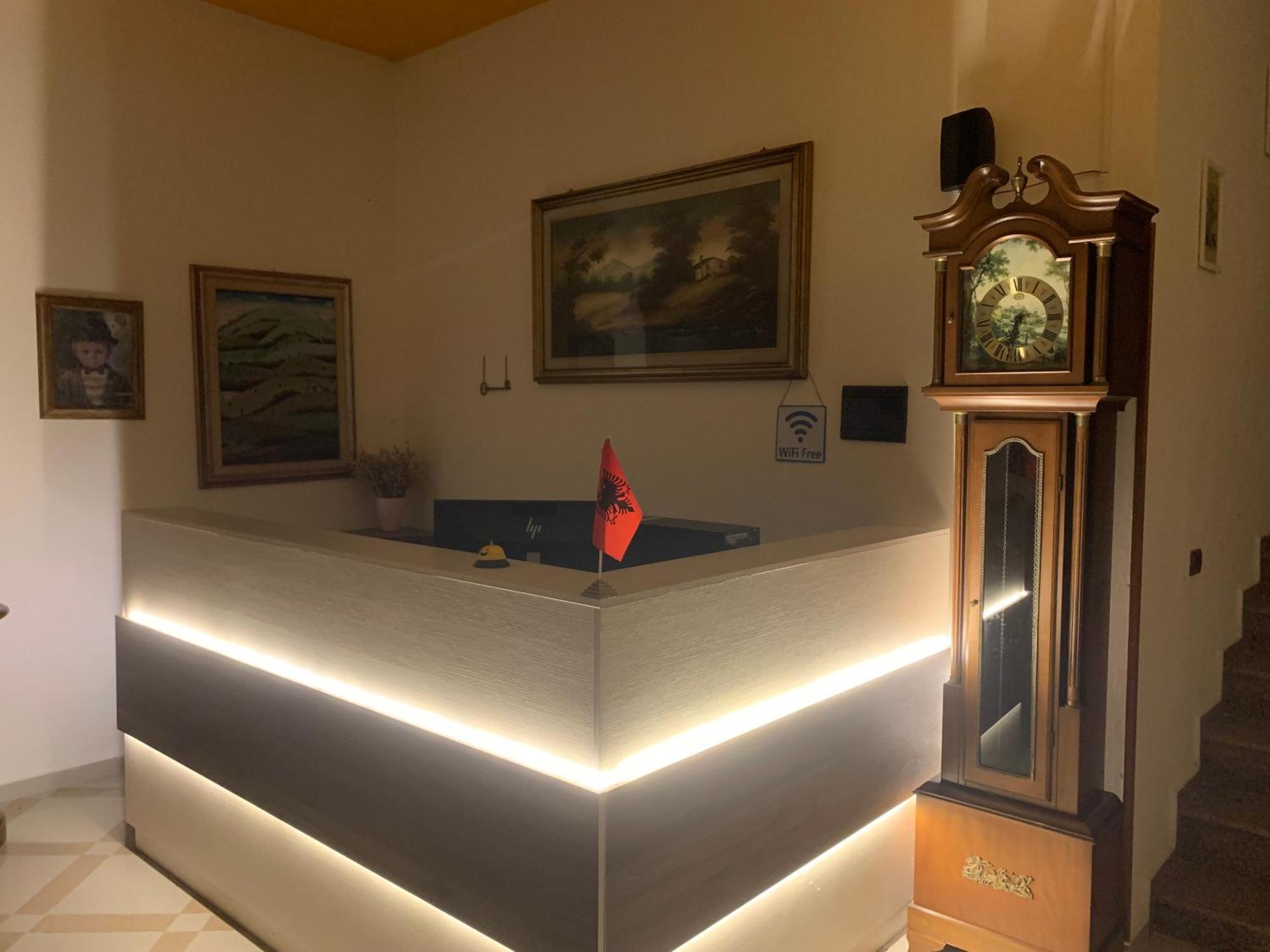 Risus Hotel Голем Екстер'єр фото